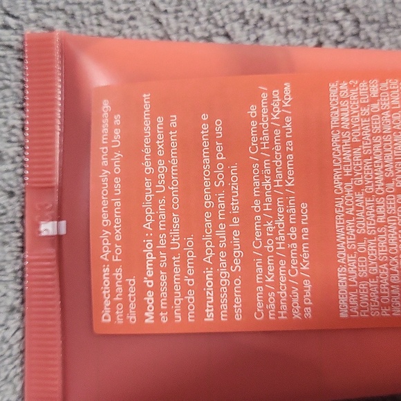 NIB Ole Henriksen Stay In Touch Restorative Hand Creme (Hygge Hotel) - Picture 10 of 11